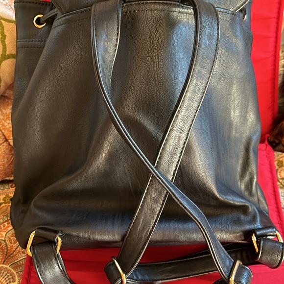 HYNES VICTORY Black Faux Leather Drawstring Backpack - 12" x 13" - Picture 4 of 12